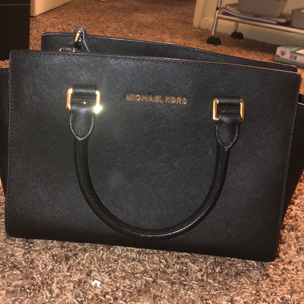 Michael Kors Selma Tote (medium)